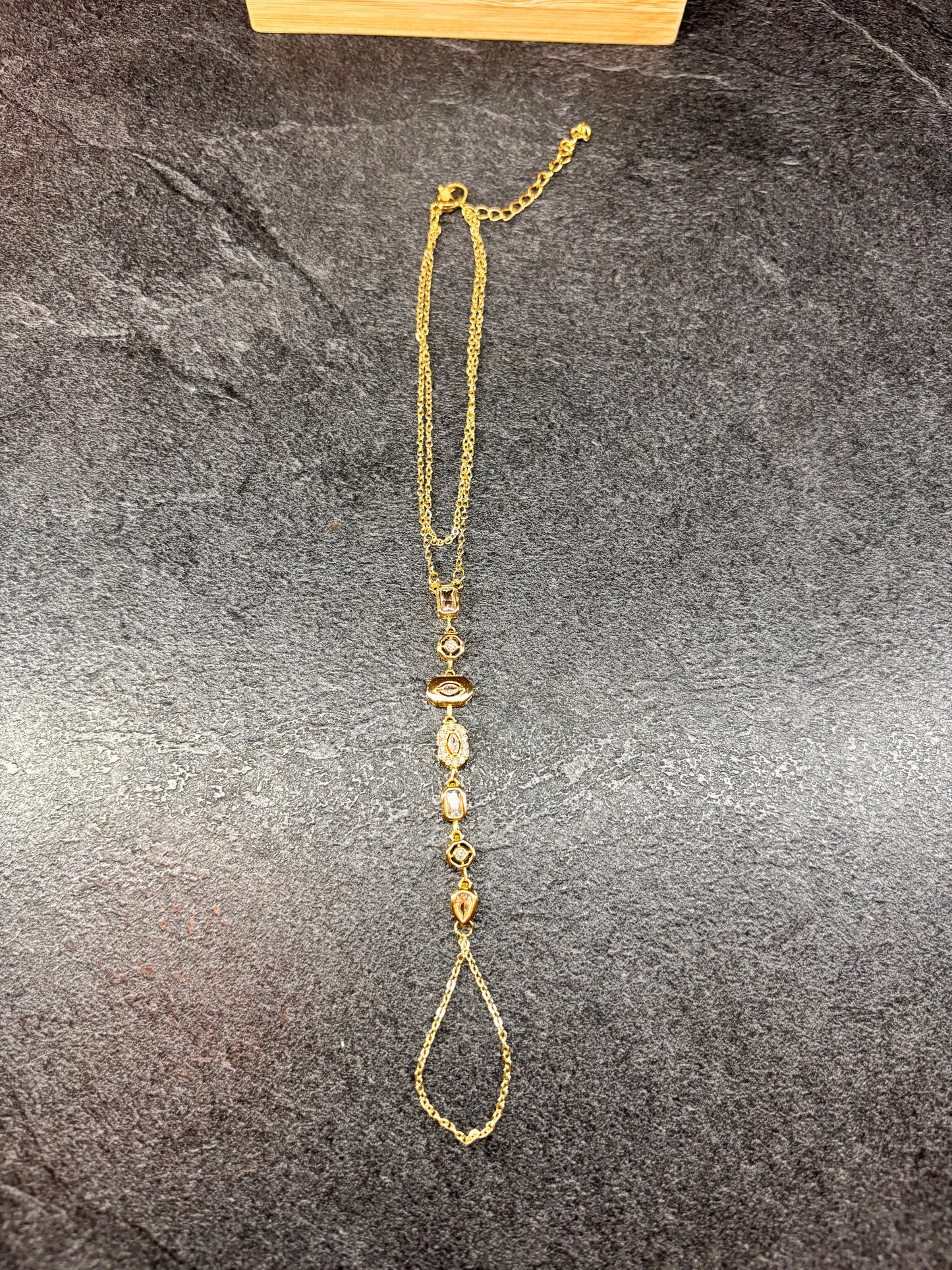 CHAÎNE DE MAIN BLANCA